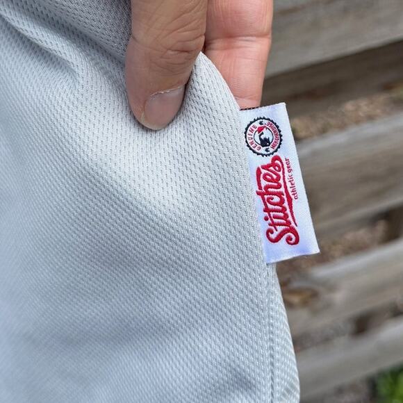 St. Louis Cardinals MLB baseball Stitches Gray and Red jersey Size XL - Picture 5 of 6